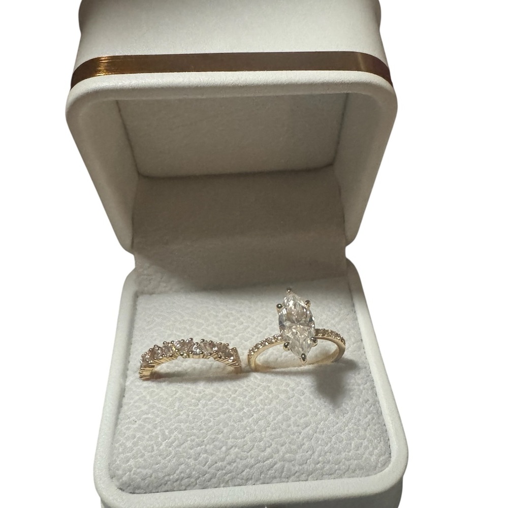 Elegant Moissanite Marquis cut 2ct in Gold setting Ring Set